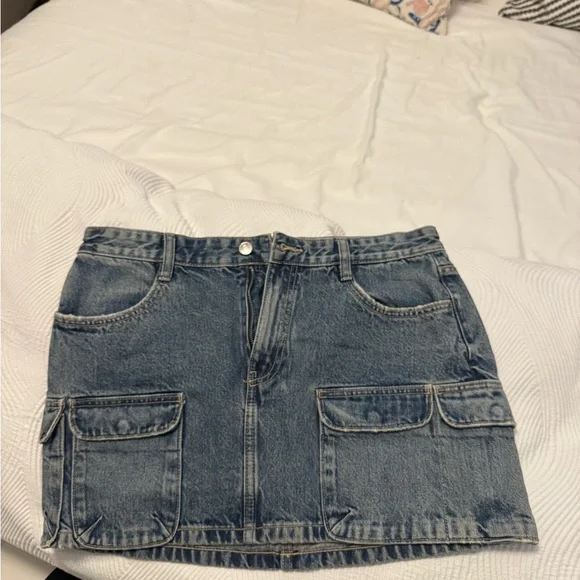 Zara Blue Denim Mini Skirt with Pockets - Picture 1 of 7